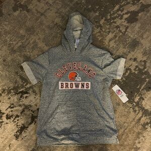 Youth kids XL 14/16. Cleveland Browns Shirt/Hoodie short sleeve. Grey.